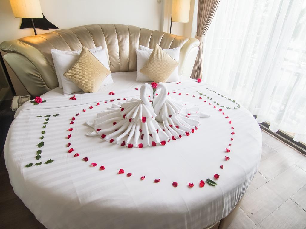 Adore Riverside Hotel Phnom Penh Exterior photo