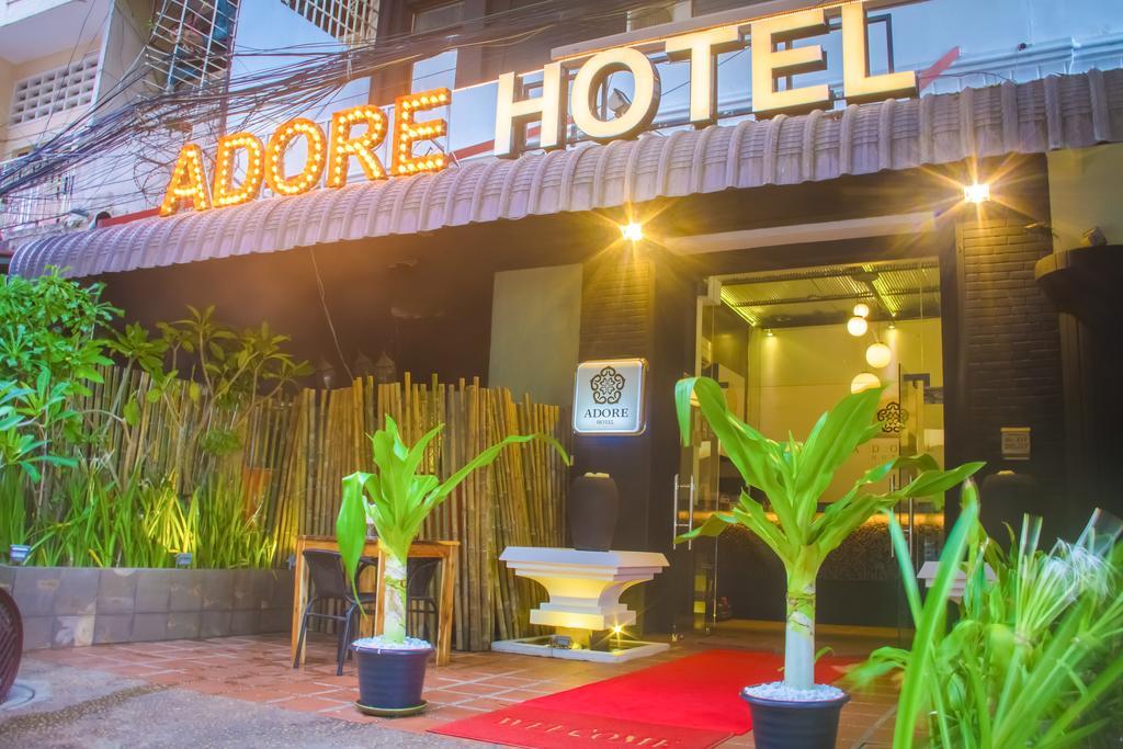 Adore Riverside Hotel Phnom Penh Exterior photo